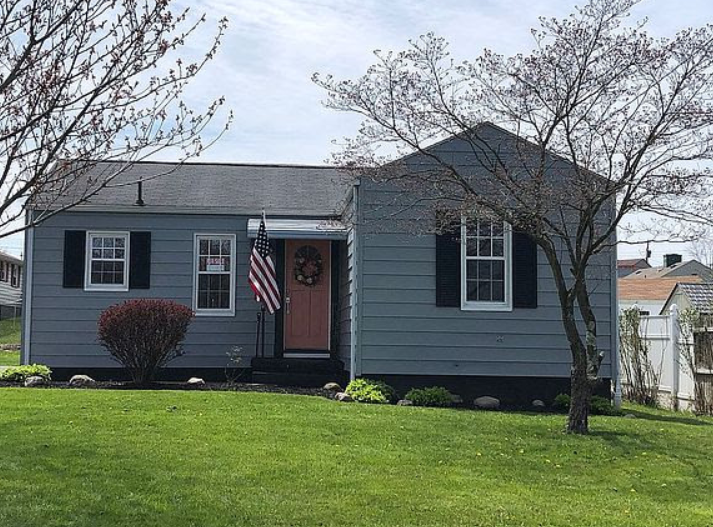 Plum St SFR Sharon PA